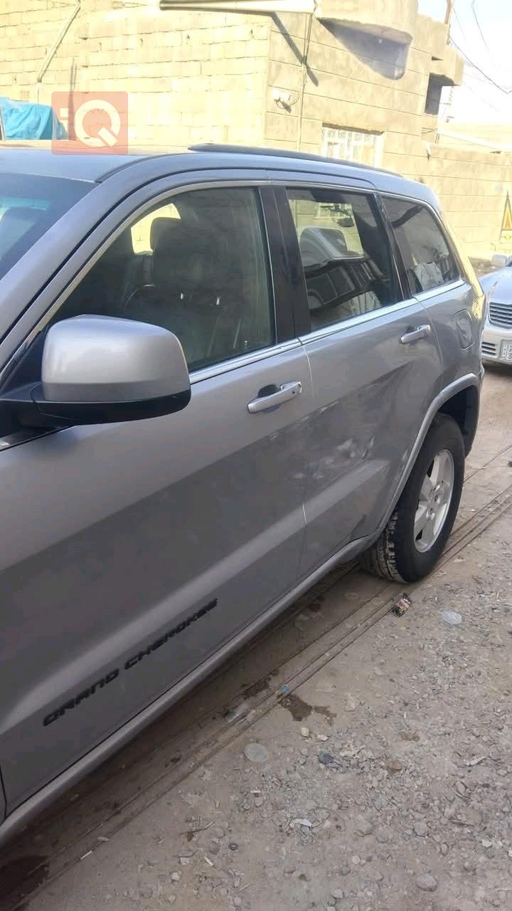 جیپ گراند شیرۆکی